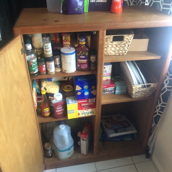 Cabinet pantry - Picture 2 of 3